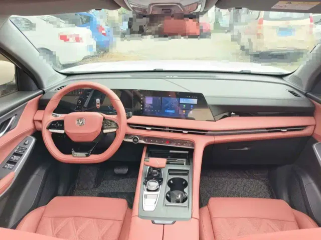 Changan CS75 Plus — Фото автомобиля 12