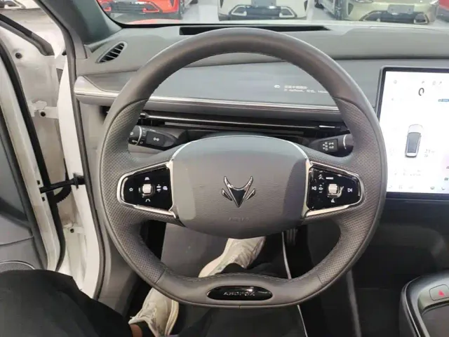 Arcfox Alpha T5 — Фото автомобиля 10