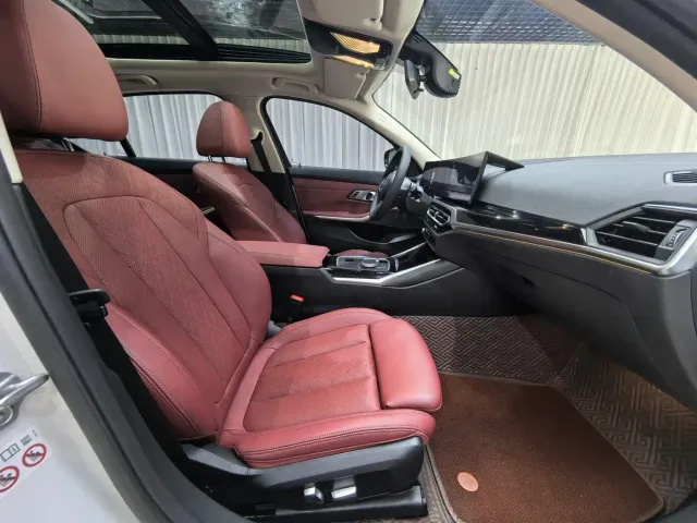 BMW i3 — Фото автомобиля 12