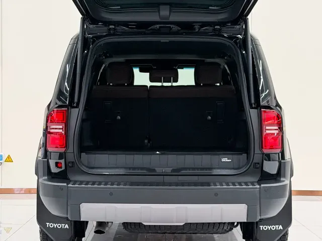 Toyota Prado — Фото автомобиля 6