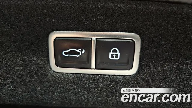Genesis G90 Бензин 3.5 турбо AWD — Фото автомобиля 18