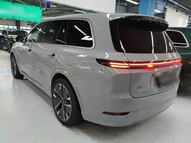 Li Auto L9 — Фото автомобиля 4