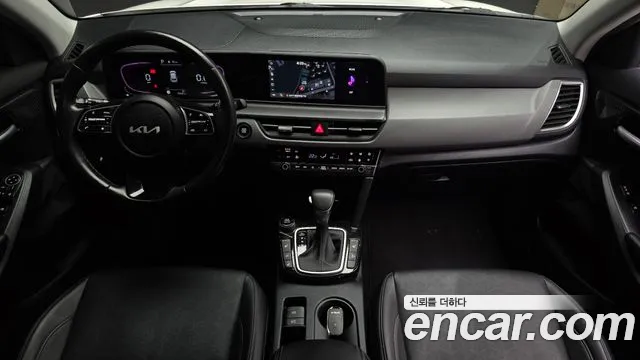 Kia Seltos New — Фото автомобиля 10