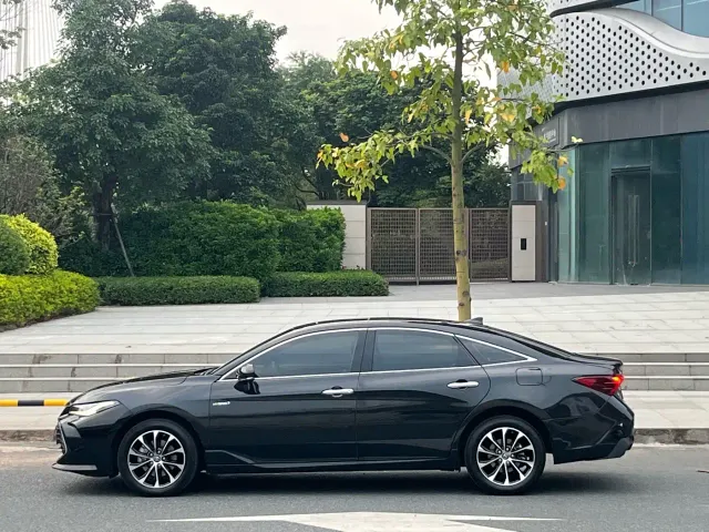 Toyota Avalon — Фото автомобиля 7