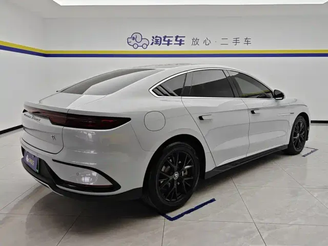 BYD Han — Фото автомобиля 3
