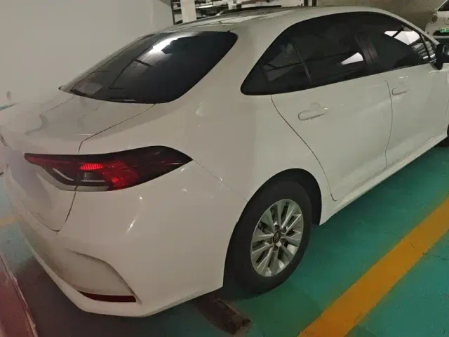 Toyota Corolla — Фото автомобиля 3