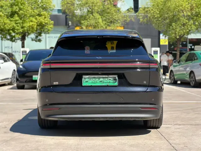 Li Auto i6 — Фото автомобиля 14