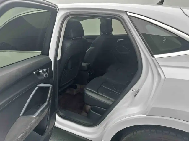 Audi Q3 Sportback — Фото автомобиля 13