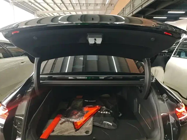 Geely Galaxy Xingyao 8 — Фото автомобиля 18