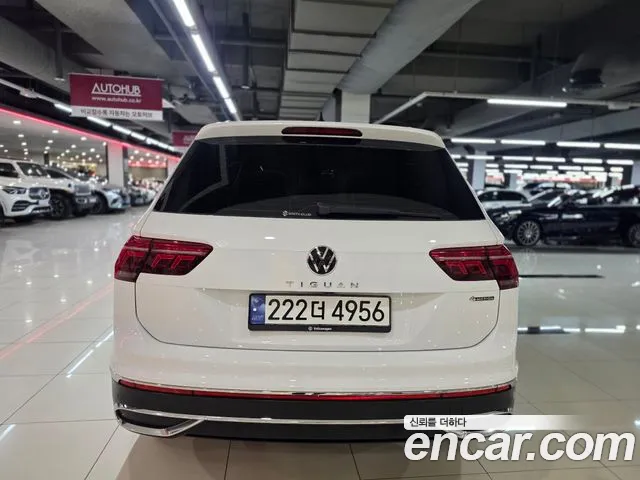 Volkswagen Tiguan — Фото автомобиля 5
