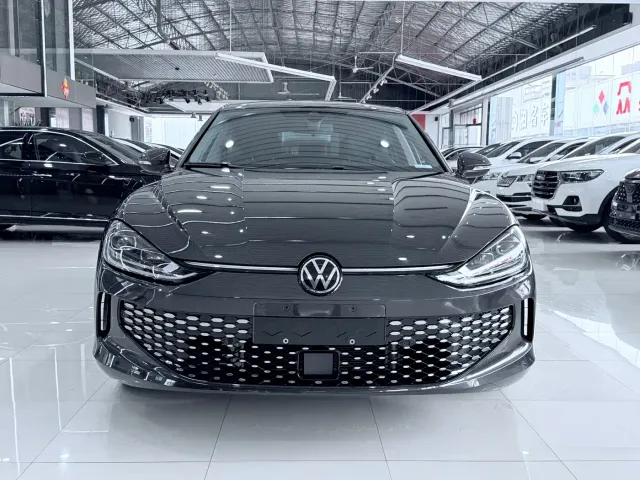 Volkswagen Lamando — Фото автомобиля 2