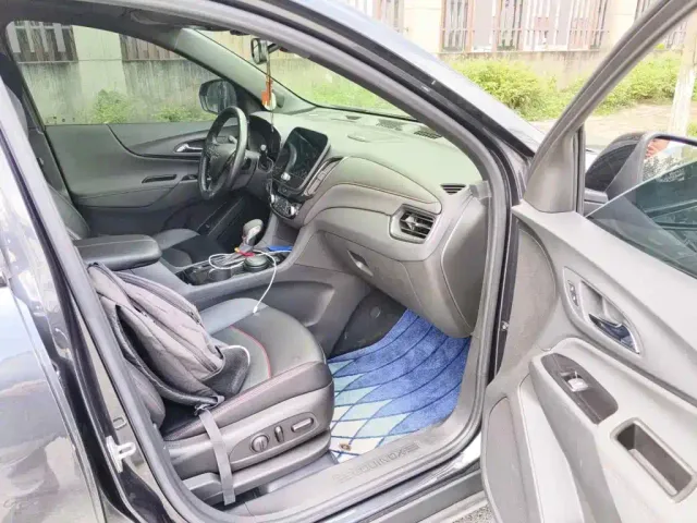 Chevrolet Equinox — Фото автомобиля 13