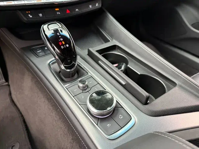 Cadillac CT5 — Фото автомобиля 9