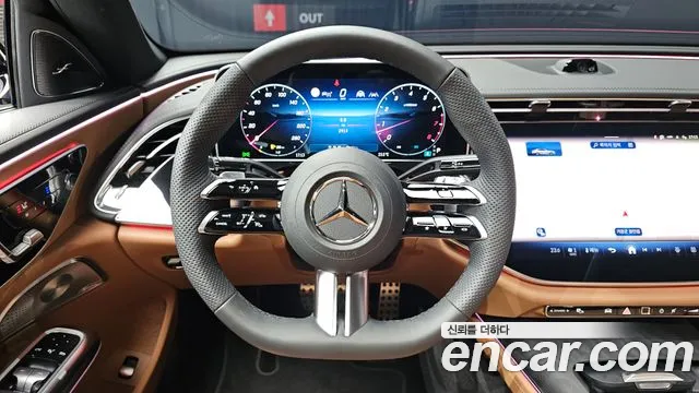 Mercedes-Benz E-Class — Фото автомобиля 10