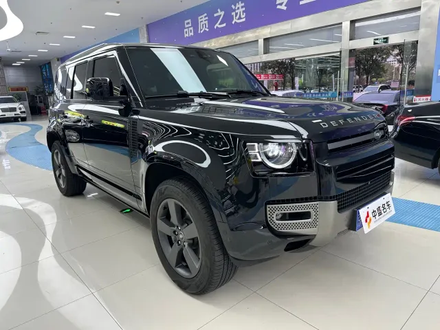 Land Rover Land Rover Defender 2025 110 3.0T P400 -Dynamic HSE — Фото автомобиля 23