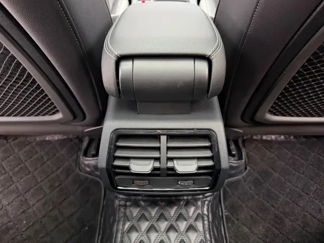 Audi Q3 — Фото автомобиля 14