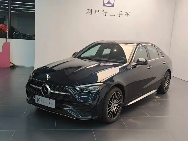 Фотография автомобиля — Mercedes-Benz C-Class