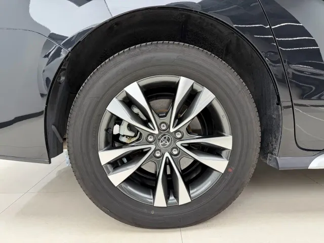 Toyota Granvia — Фото автомобиля 26