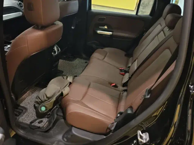 Mercedes-Benz EQB — Фото автомобиля 16