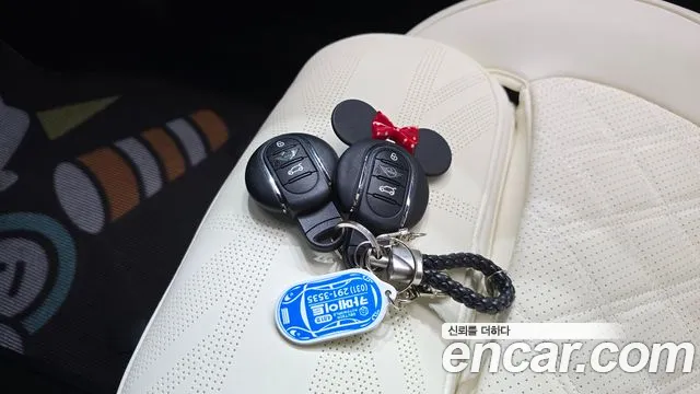 MINI Cooper Electric — Фото автомобиля 20