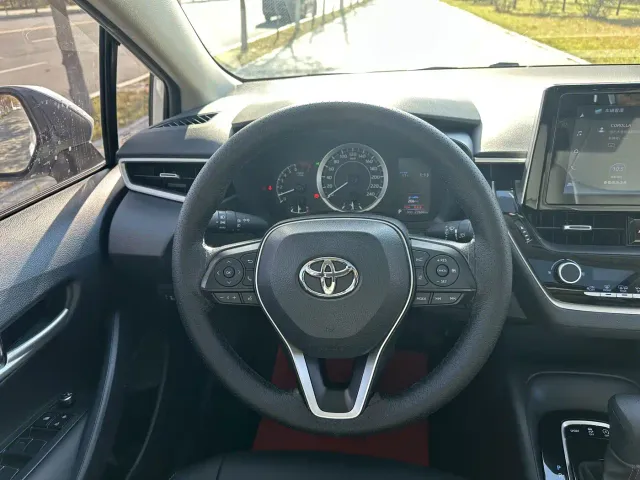 Toyota Corolla — Фото автомобиля 13