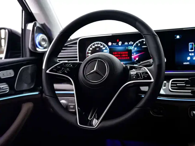 Mercedes-Benz GLE-Class — Фото автомобиля 15