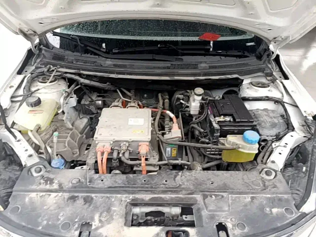 Dongfeng Fengshen E70 — Фото автомобиля 15