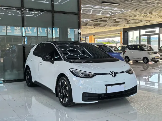 Volkswagen ID.3 — Фото автомобиля 3