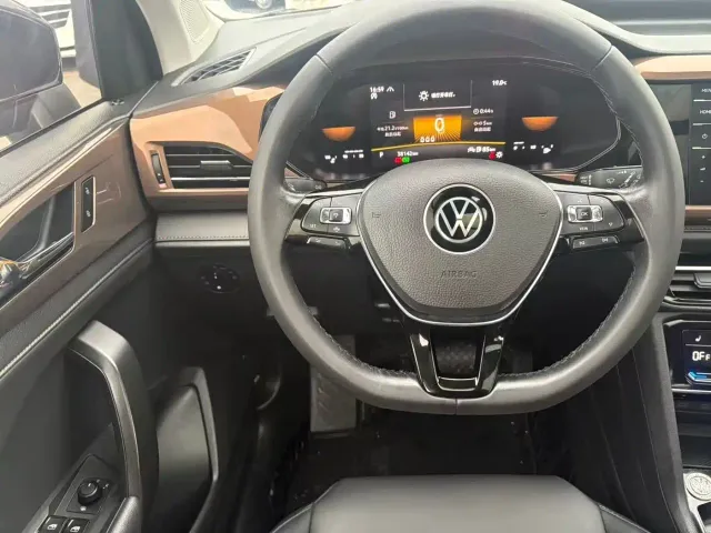Volkswagen Tharu — Фото автомобиля 7