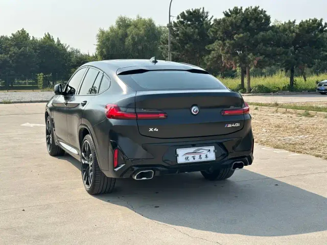 BMW X4 M40i — Фото автомобиля 4