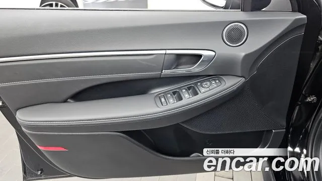 Hyundai Sonata — Фото автомобиля 22