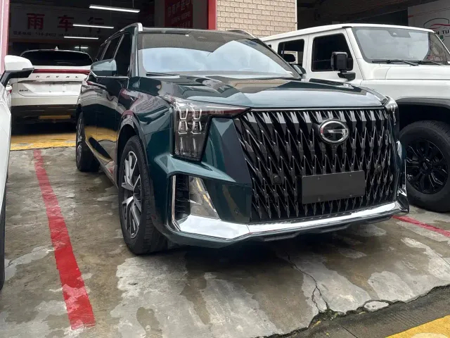 Фотография автомобиля — GAC Trumpchi GS8