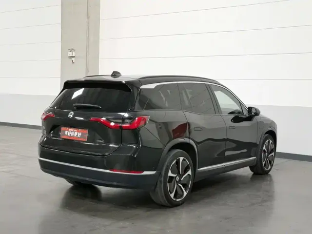 Nio ES8 — Фото автомобиля 2