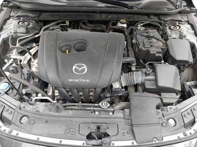 Mazda Axela — Фото автомобиля 10