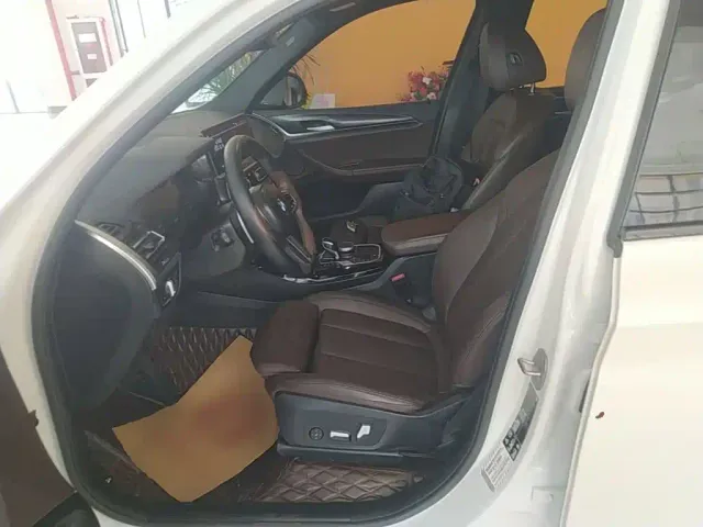 BMW X3 — Фото автомобиля 14