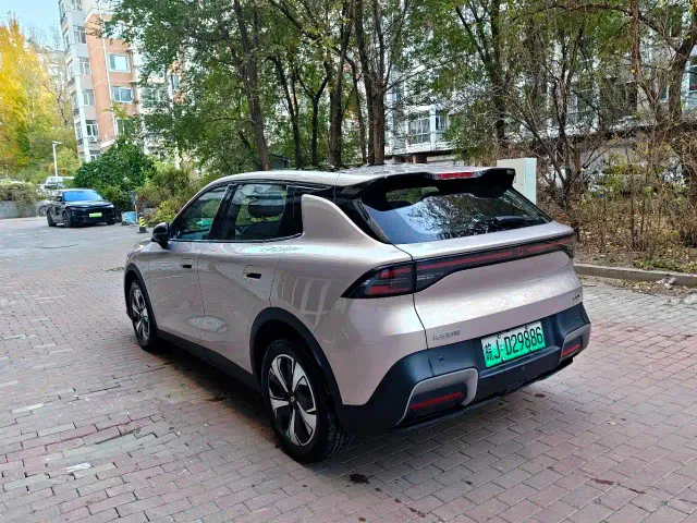 Changan Qiyuan Q05 — Фото автомобиля 5
