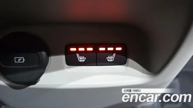 Volvo XC40 — Фото автомобиля 18