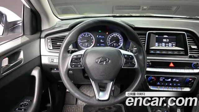 Hyundai Sonata — Фото автомобиля 12