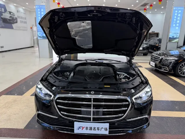 Mercedes-Benz S-Class — Фото автомобиля 25