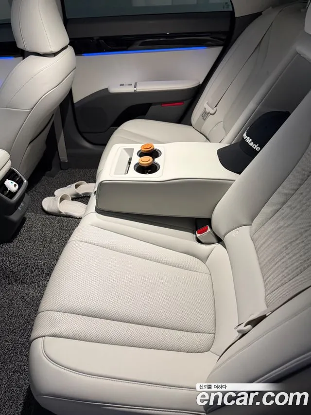 Hyundai Grandeur GN7 — Фото автомобиля 9