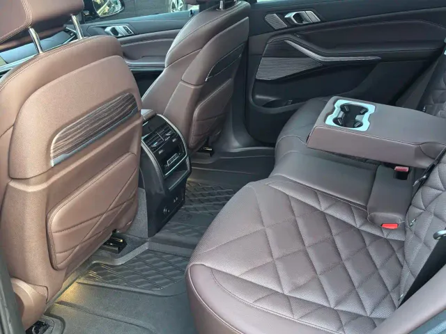 BMW X5 — Фото автомобиля 12