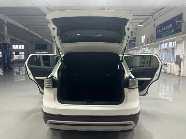 Volkswagen Tharu — Фото автомобиля 15