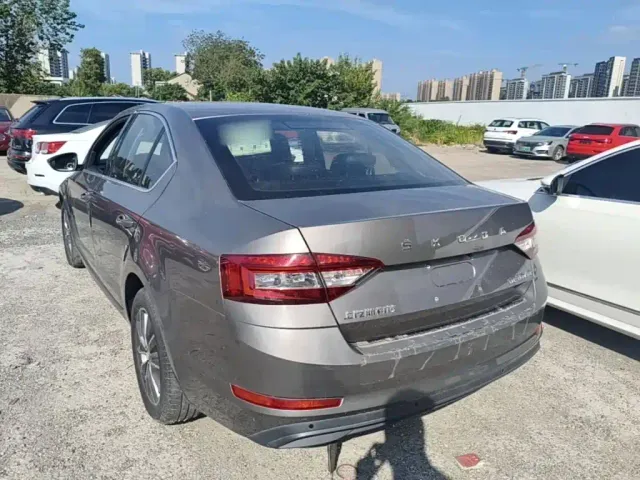 Skoda Octavia — Фото автомобиля 4