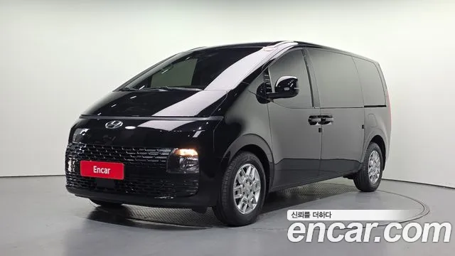 Фотография автомобиля — Hyundai Staria