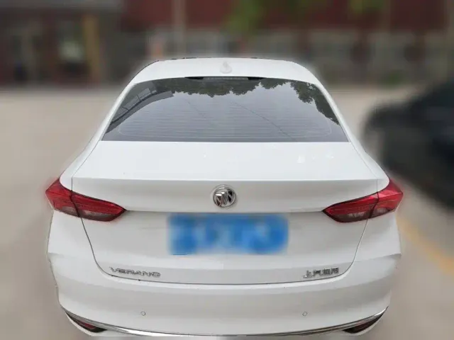 Buick Verano — Фото автомобиля 3