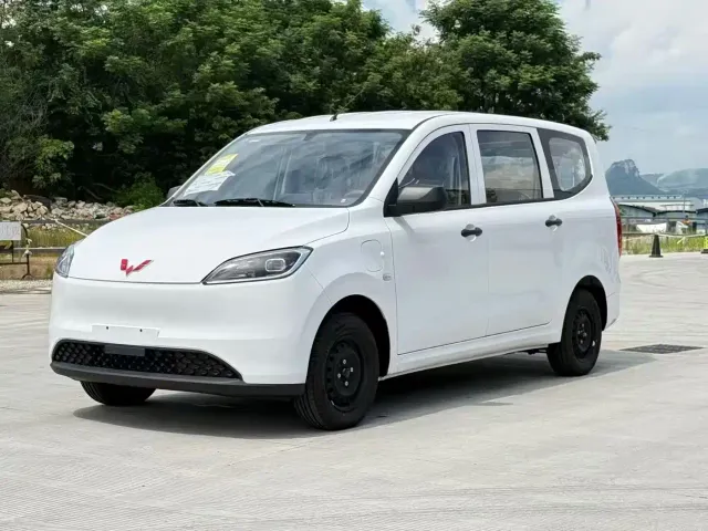 Фотография автомобиля — Wuling Hongguang