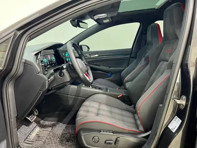 Volkswagen Golf GTI — Фото автомобиля 3