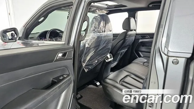 KG_Mobility_Ssangyong Rexton Новый Rexton Sport Khan Дизель 2.2 2WD — Фото автомобиля 26