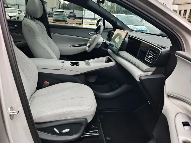 BYD Sealion 06 New Energy 2025 DM-i 170 Pilot Pro Edition — Фото автомобиля 22