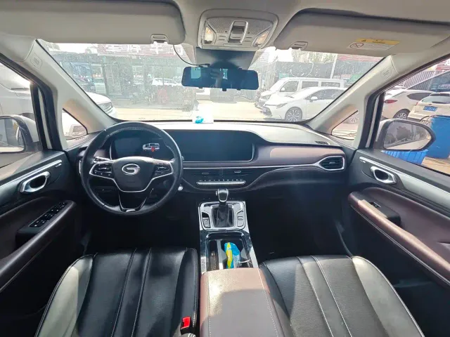 GAC Trumpchi M6 — Фото автомобиля 7